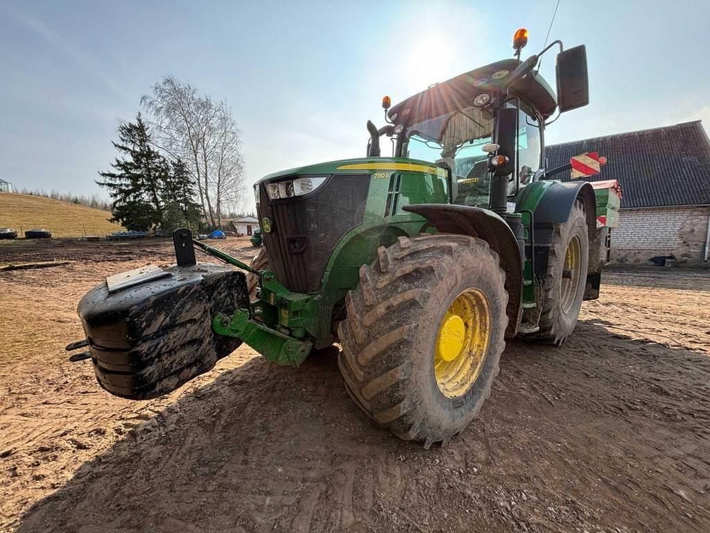 E-FARM: John Deere 7310 R - Tractor - id RND3DAK - €115,000 - Year of construction: 2018 - Engine hours: 6,955,Engine power (HP): 310,Lithuania