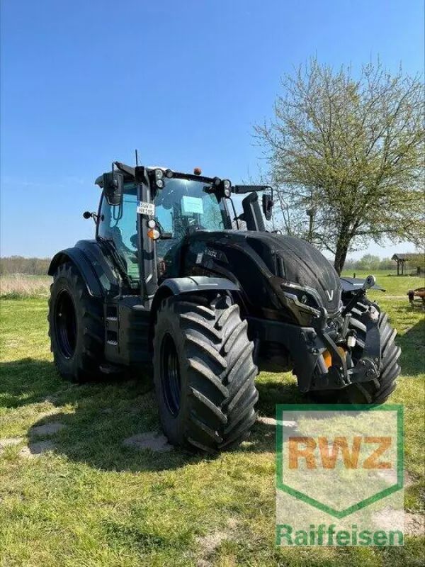 E-FARM: Valtra T195 - Traktor - id ENH67BV - 155.000 € - Baujahr: 2023 - Abgelesene Motorstunden: 530,Motorleistung (PS): 194,Deutschland