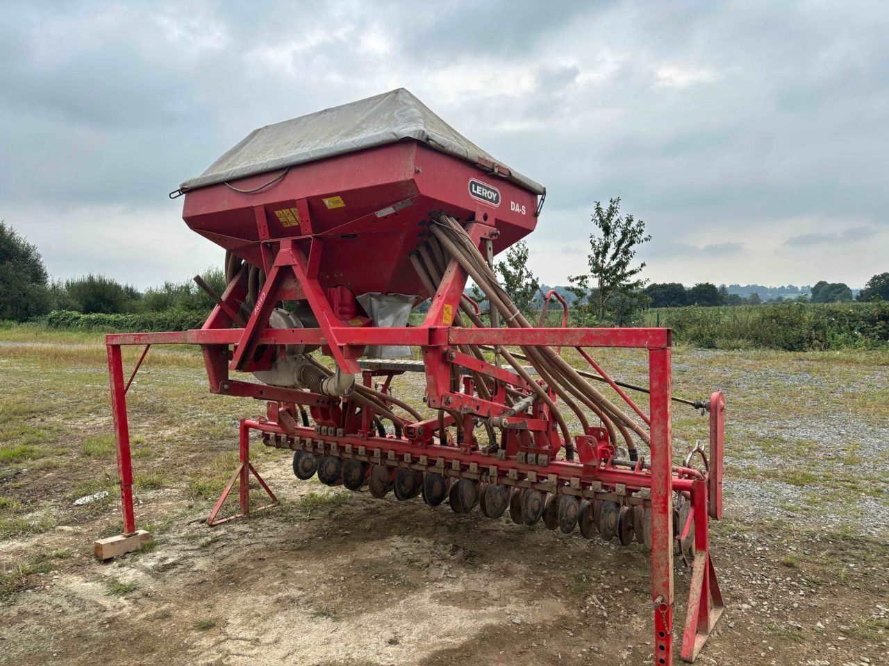 E-FARM: Kverneland accord da-s - Siewnik rzędowy/agregat uprawowo-siewny - id PIBXT21 - 4900 € - Rok produkcji: 2006 - Francja