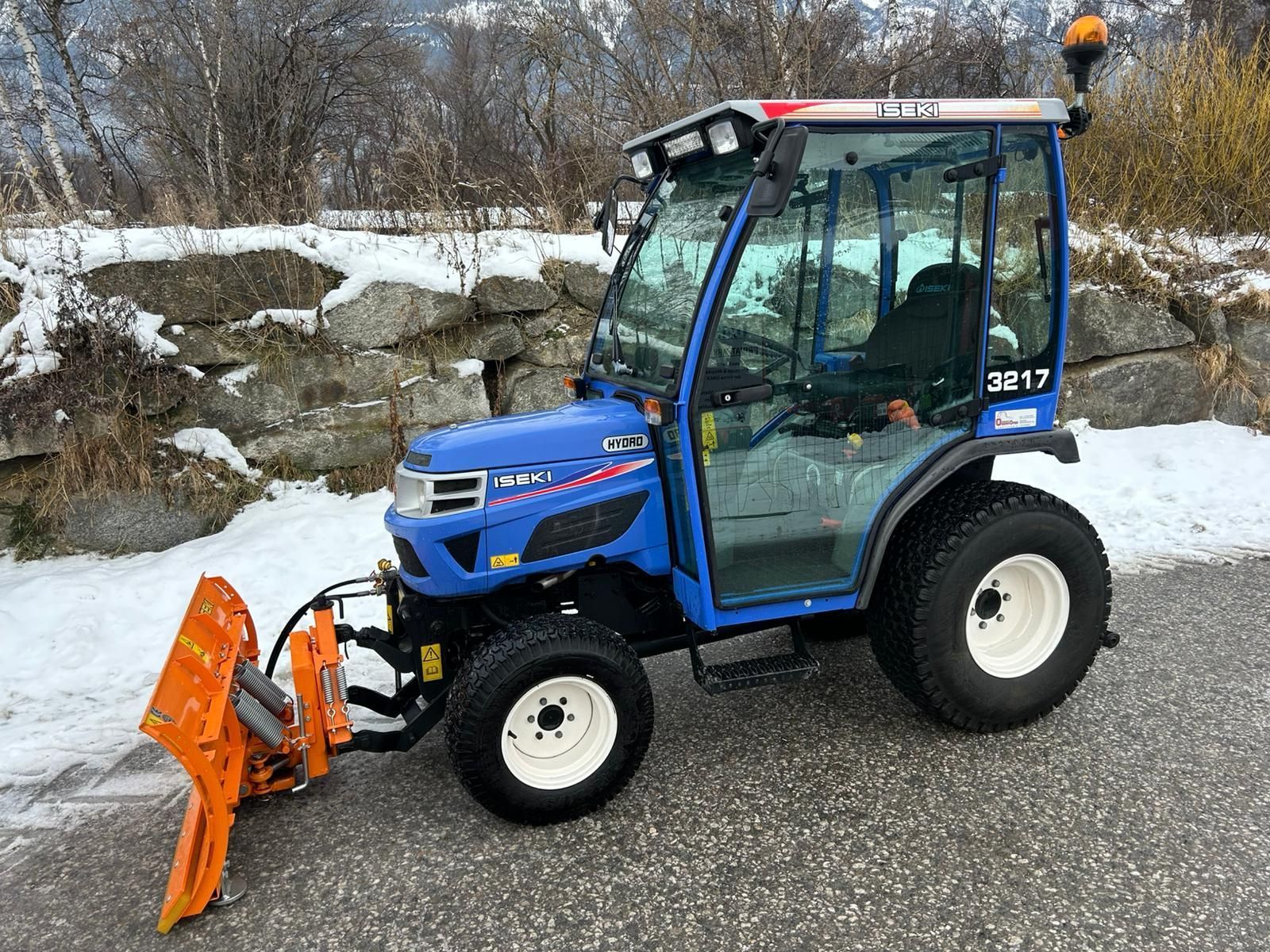 Iseki tm 3217 ahl hydro mit kabine Τρακτέρ 24.992 €