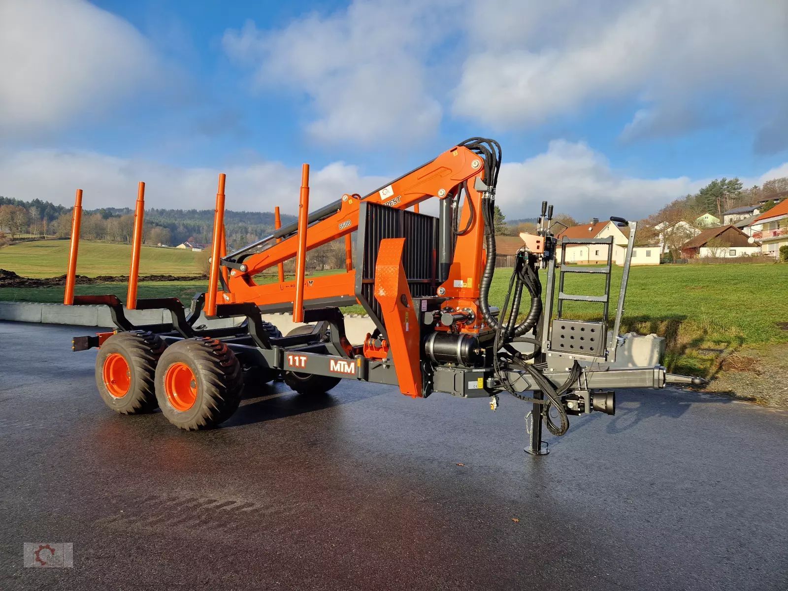 E-FARM: mtm 11t 11to 9,20m kran forwarder rungen druckluft rückewagen doppelrohrrahmen - Forstanhänger - id NTXCVHU - Baujahr: 2025 - Deutschland
