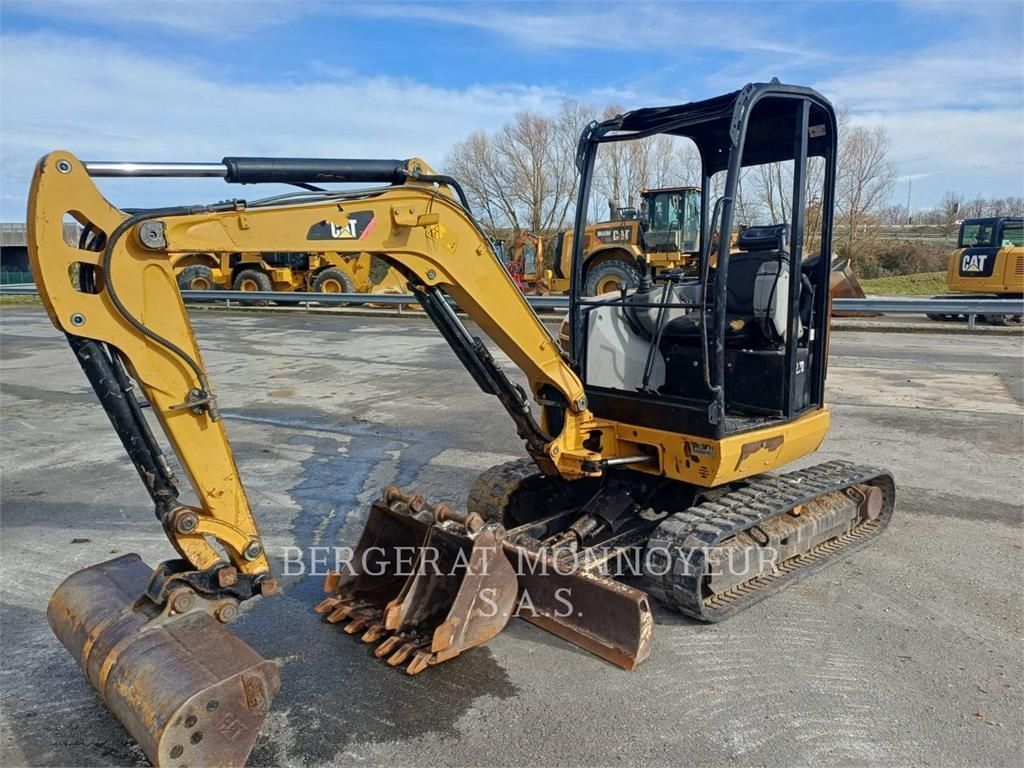 Caterpillar 302.7d cr Excavadora de orugas 22.000 €