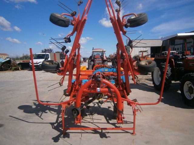 Kuhn GF 5902 Høvender 5.500 €