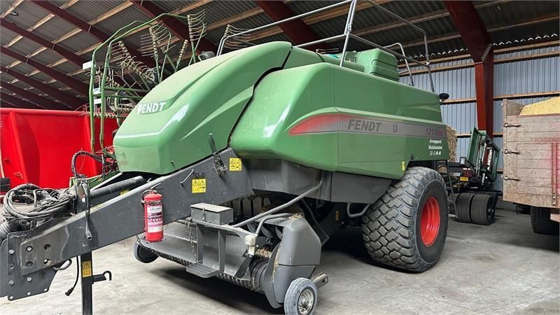 Fendt 12130 Baler €35,730