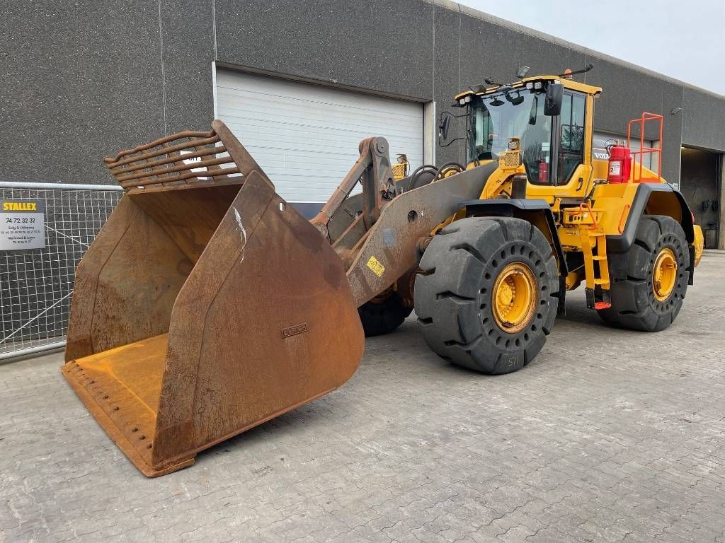 VOLVO l220h Gummiged