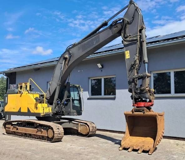 VOLVO ec 300 el Crawler excavator €72,767