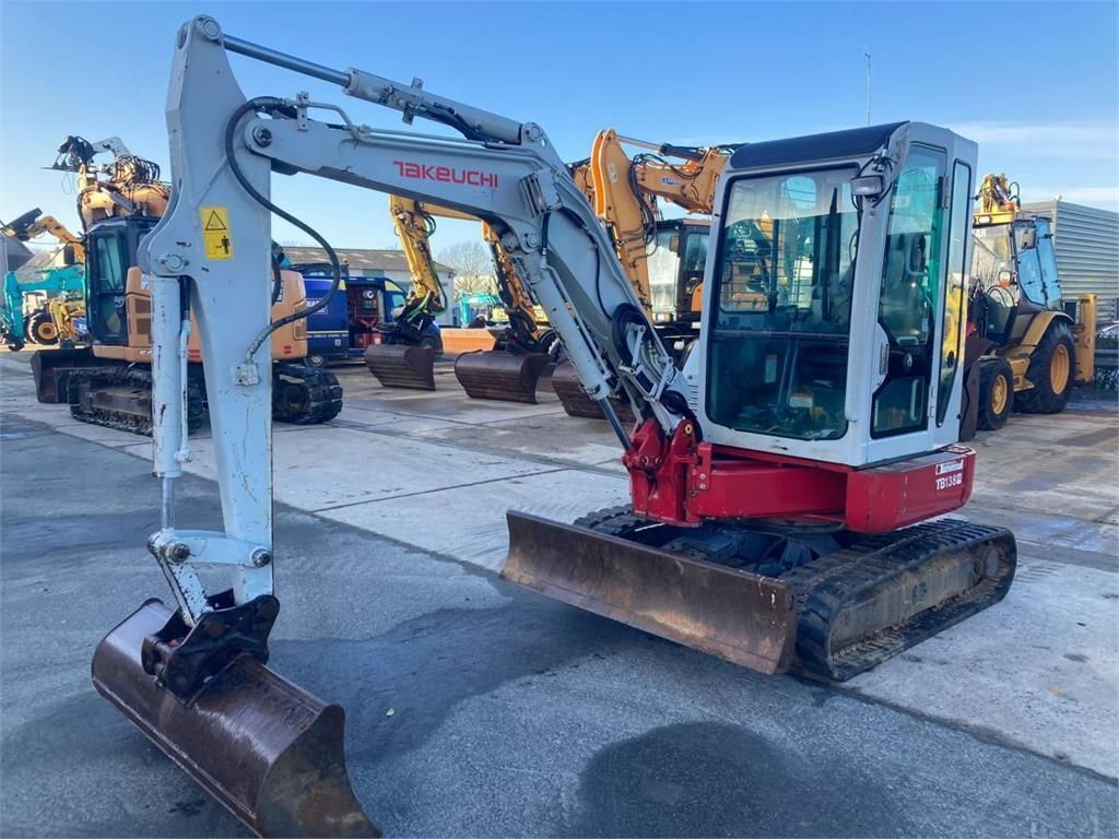 Takeuchi tb138 Mini-pelle 26 000 €