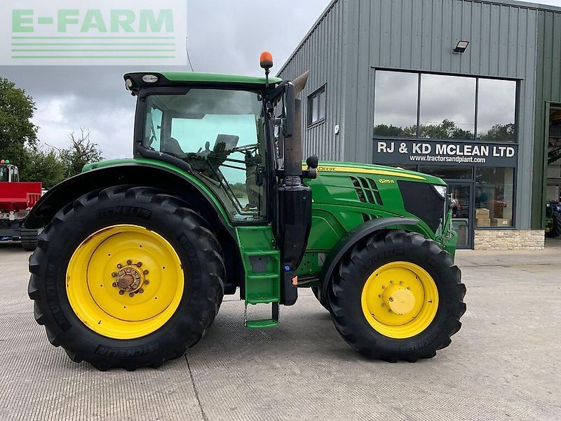 John Deere 6215 R Tractor €49,774