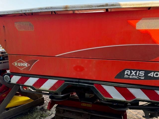 Kuhn axis 40.2m emc w Fertiliser spreader €8,119