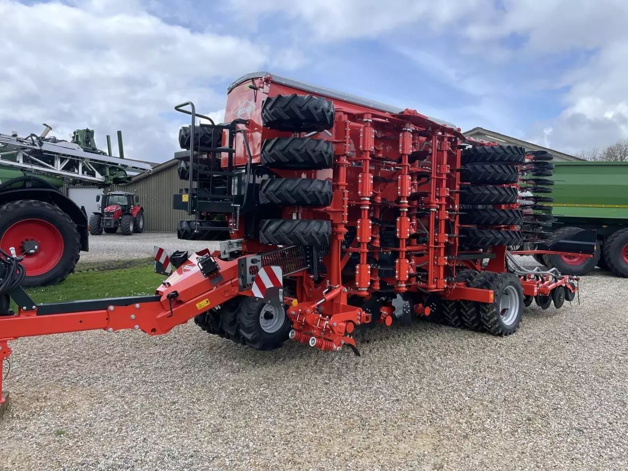E-FARM: Kuhn Espro 6000 RC - Semoir - id G92BNJW - Année: 2024 - Danemark