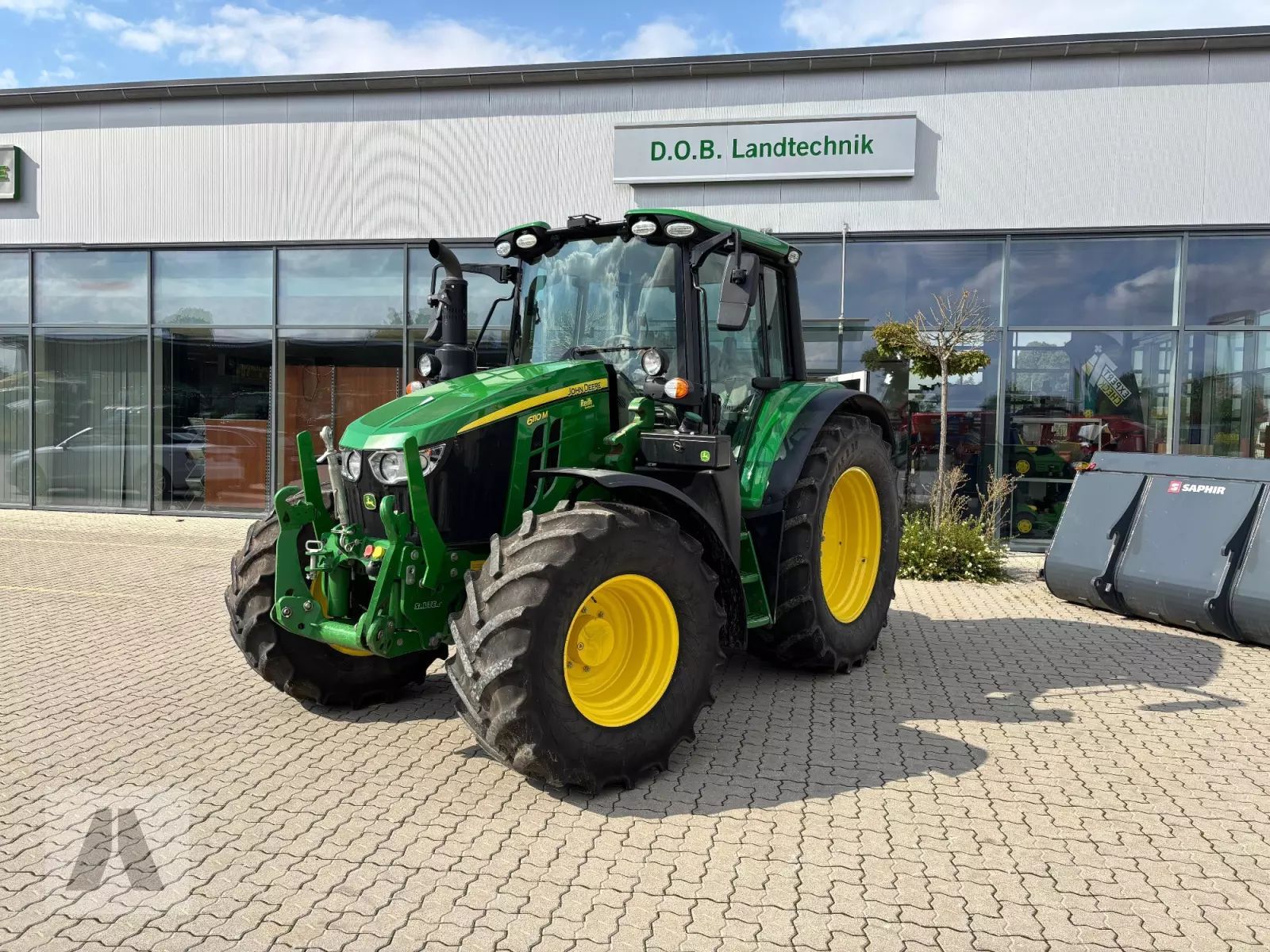 E-FARM: John Deere 6110M - Traktor - id XBNMGCF - 82.500 € - Baujahr: 2020 - Abgelesene Motorstunden: 2.050,Motorleistung (PS): 130,Deutschland