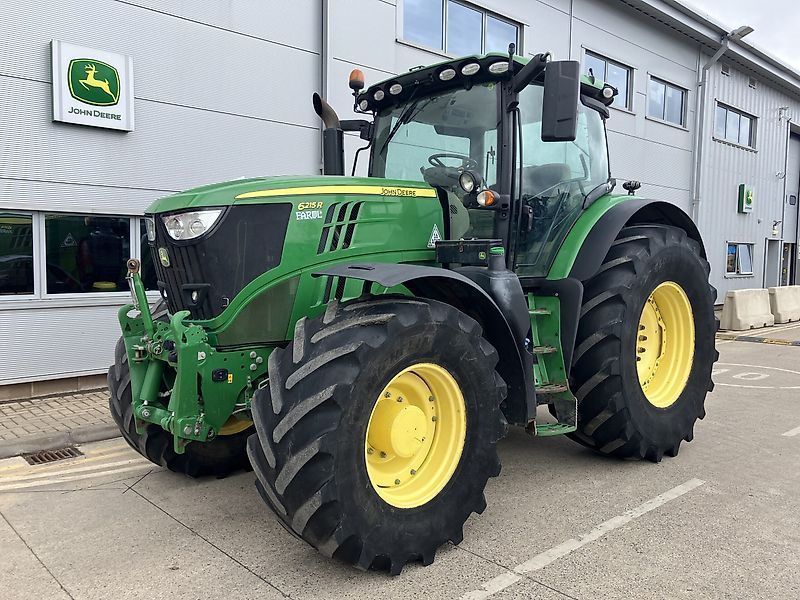 E-FARM: John Deere 6215 R - Tractor - id F2YMNG7 - €70,757 - Year of construction: 2017 - Engine hours: 6,820,Engine power (HP): 215,United Kingdom
