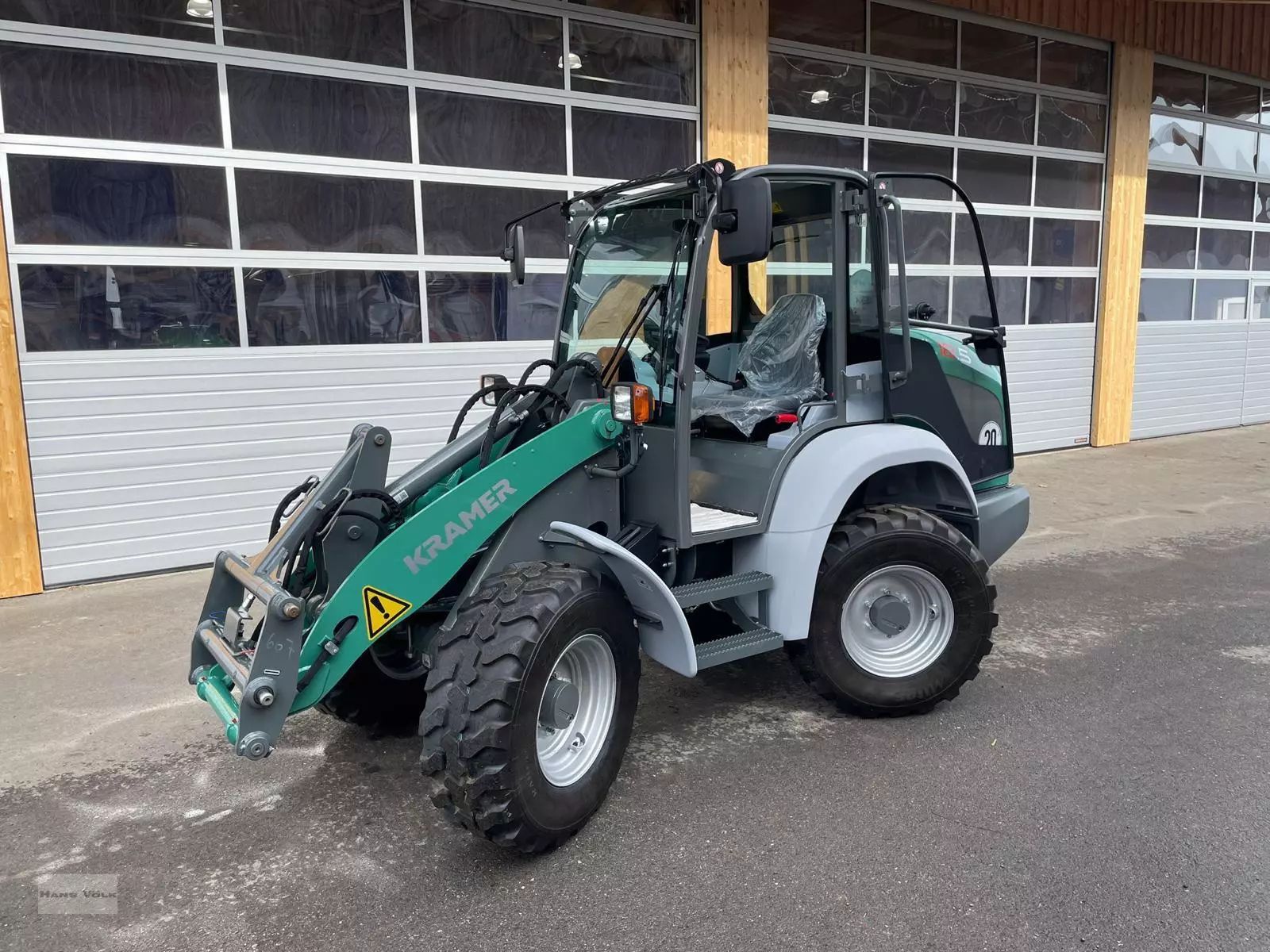 E-FARM: KRAMER KL18.5 - Tele wheel loader - id UIWUJKI - €41,849 - Year of construction: 2022 - Engine hours: 5,Engine power (HP): 46,Germany