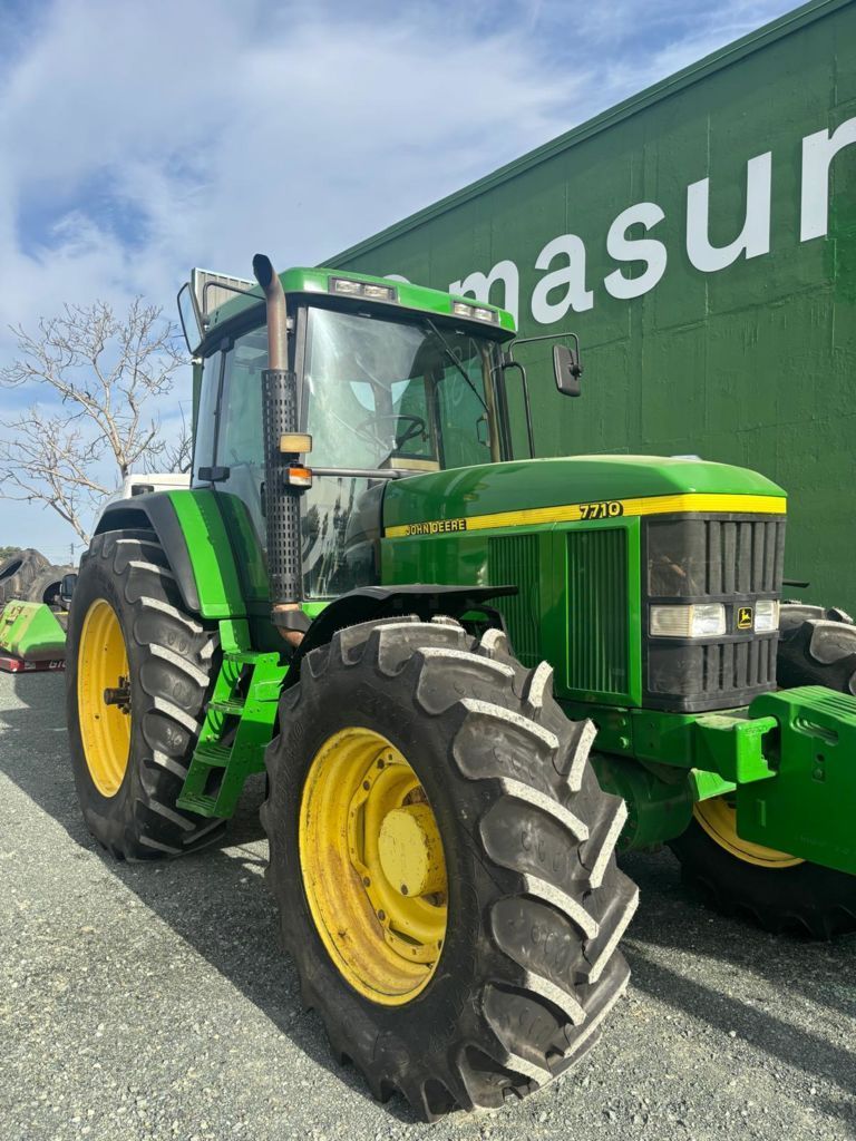 John Deere 7710 Trattore 35.000 €