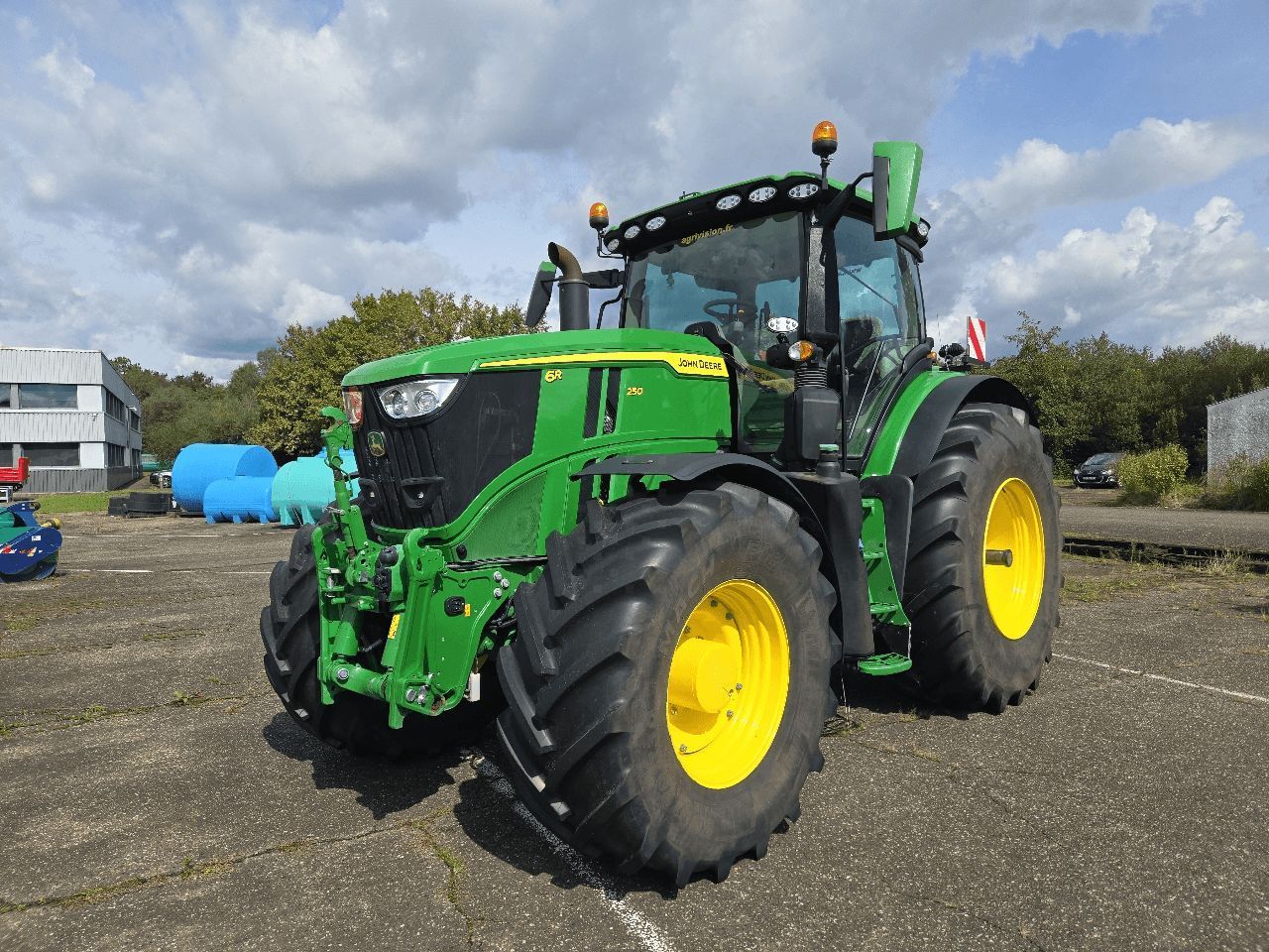 John Deere 6R 250 Tractor €169,000