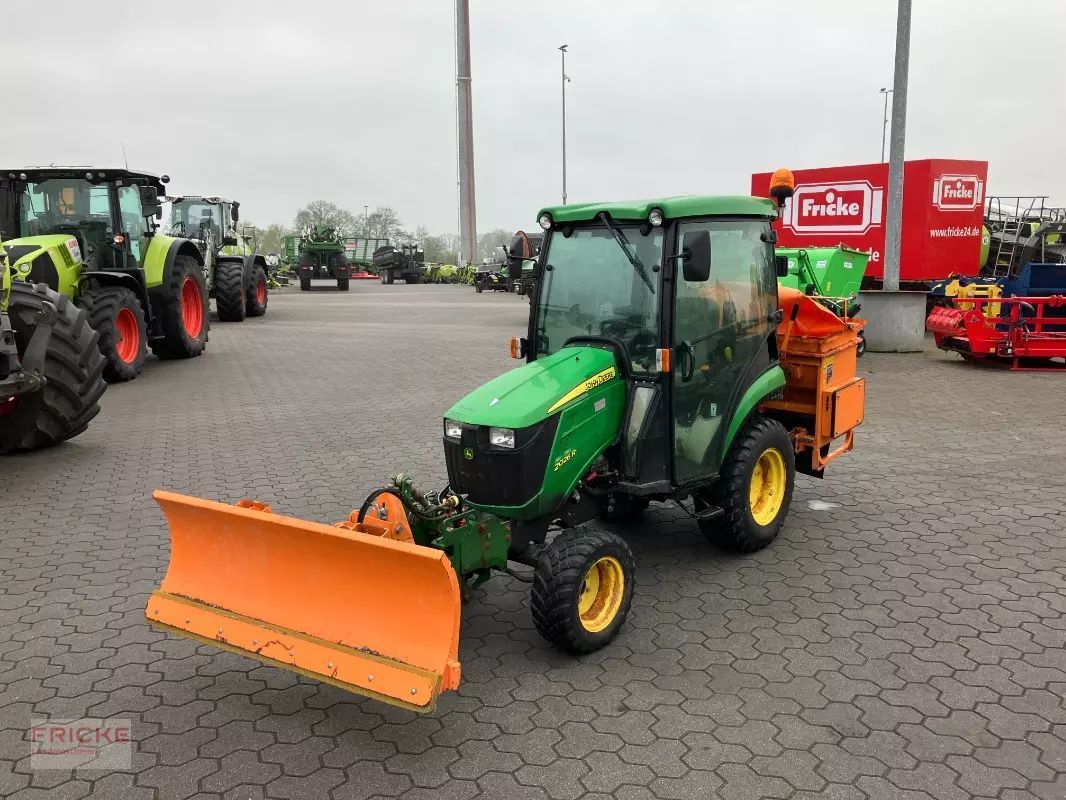 E-FARM: John Deere 2026 R - Tractor - id EZXBKWD - €17,500 - Year of construction: 2020 - Engine hours: 175,Engine power (HP): 24,Germany