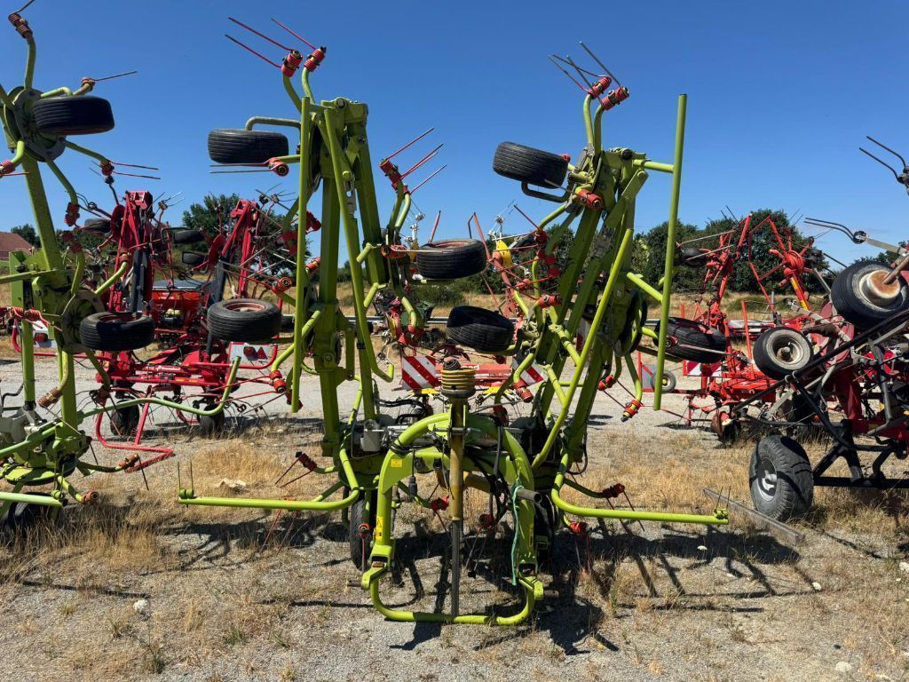 E-FARM: Claas Volto 870 - Kreiselheuer - id WK9ICL1 - 6.200 € - Baujahr: 2012 - Frankreich