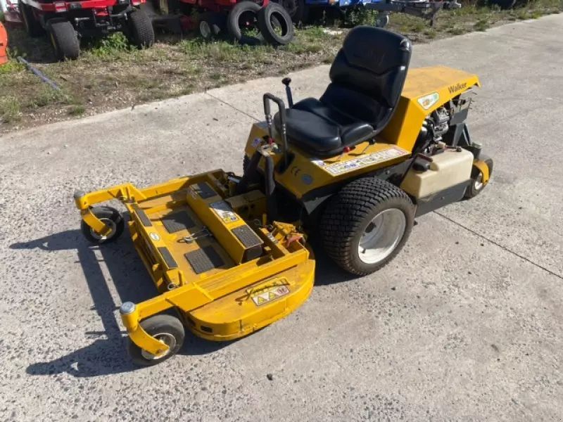 E-FARM: Walker 18 cv - Lawn mower - id HQUVETL - €5,500 - Year of construction: 2013 - France