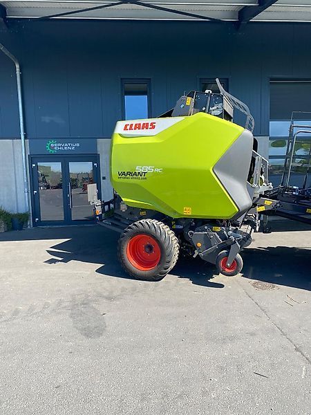Claas Variant 585 RC Pro Baler €49,230
