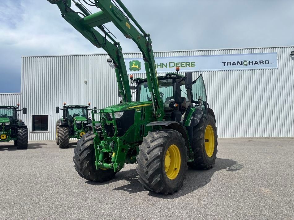E-FARM: John Deere 6230 R - Tractor - id 2KMHCUQ - €168,000 - Year of construction: 2021 - Engine hours: 2,065,Engine power (HP): 230,France