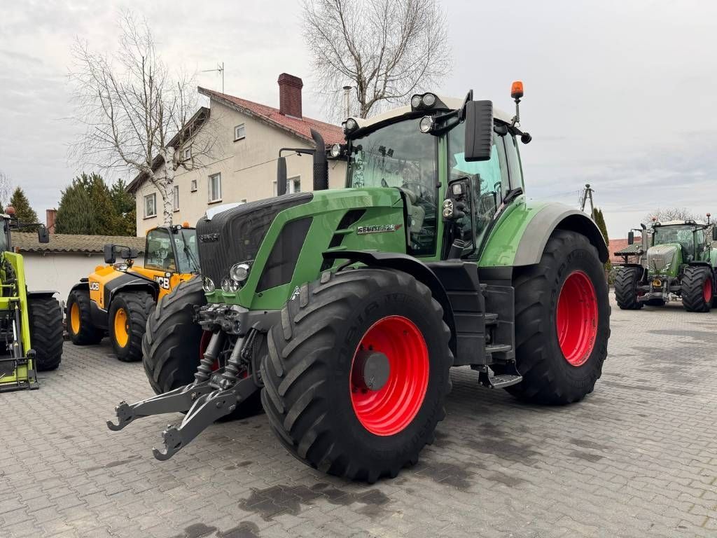 Fendt 828 Vario Profi Plus Tractor €57,512