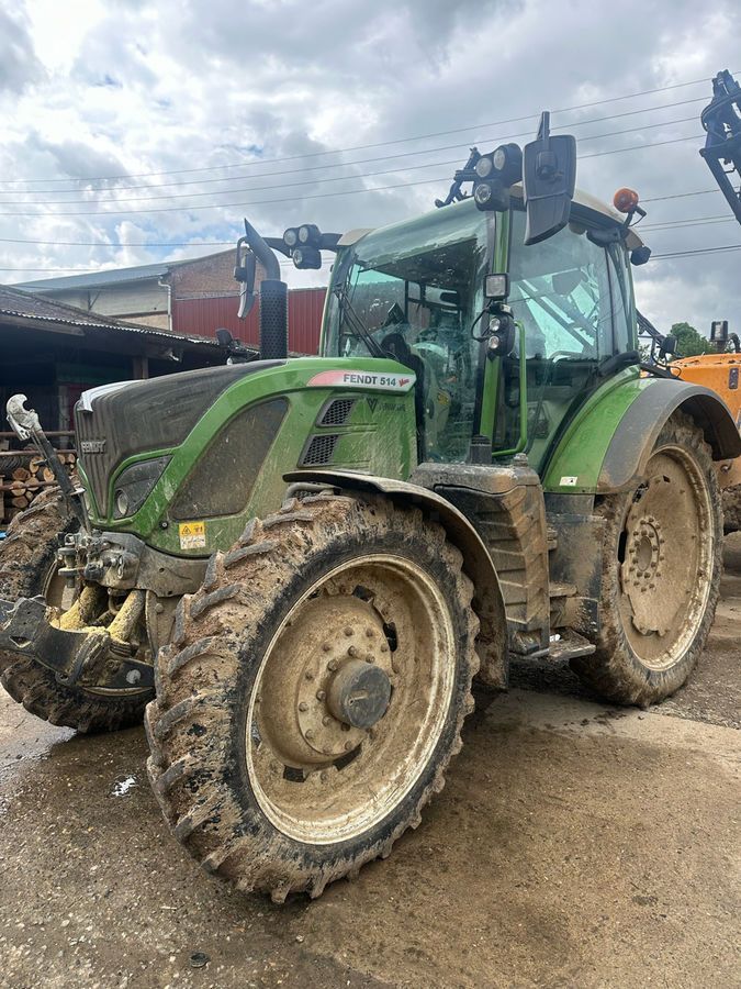 E-FARM: Fendt 514 Vario PowerPlus - Traktor - id 25HPLKK - 112.000 € - Produktionsår: 2021 - Motortimer: 1.958,Motoreffekt (HP): 140,Frankrig