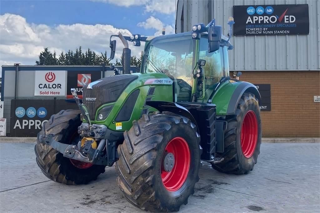 E-FARM: Fendt 718 Vario - Trattore - id AZ2AMIQ - 89.021 € - Anno di costruzione: 2019 - Ore: 6.900,Potenza del motore: 180,Regno Unito