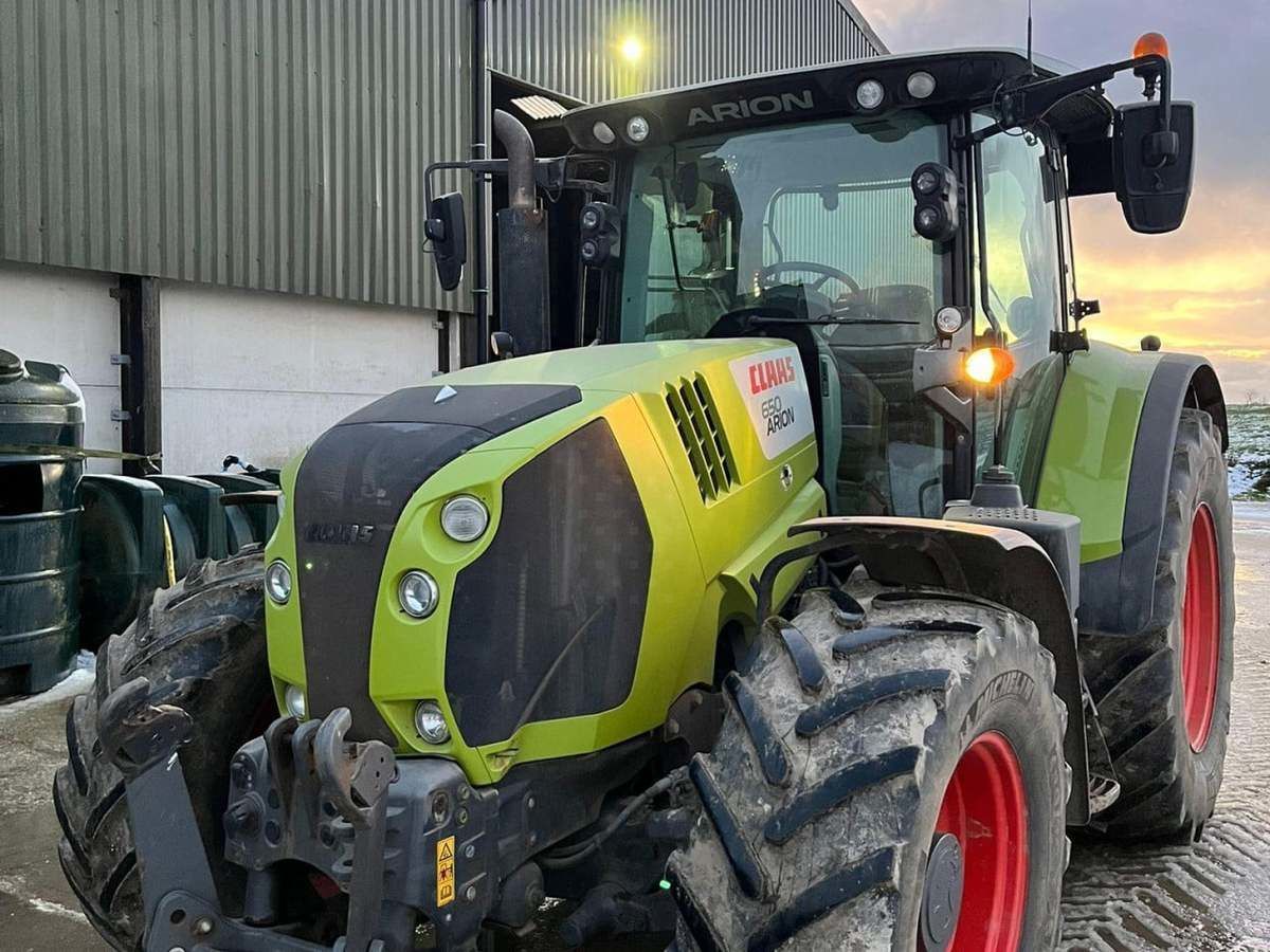 Claas Arion 650 Traktor 61.884 €