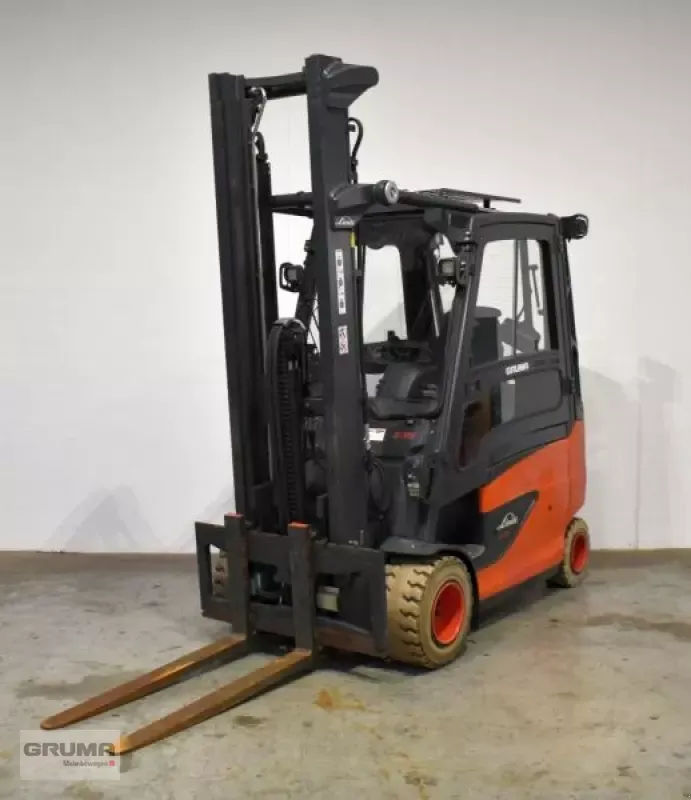 E-FARM: Linde e 35 hl 387 - Maszt sztaplowy - id LKHLDS8 - 25 900 € - Rok produkcji: 2017 - Motogodziny: 2820,Niemcy