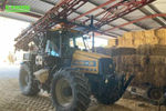 JCB Fastrac 1135 S-4WS tractor €25,000