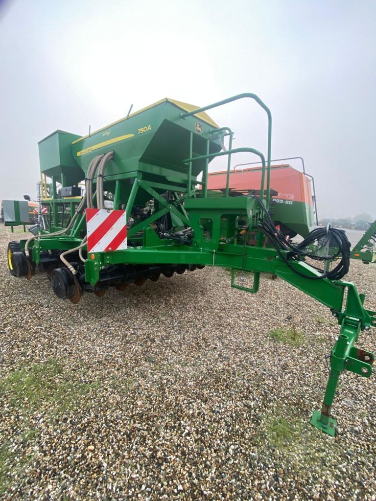 John Deere 750A Direct Drill €52,000