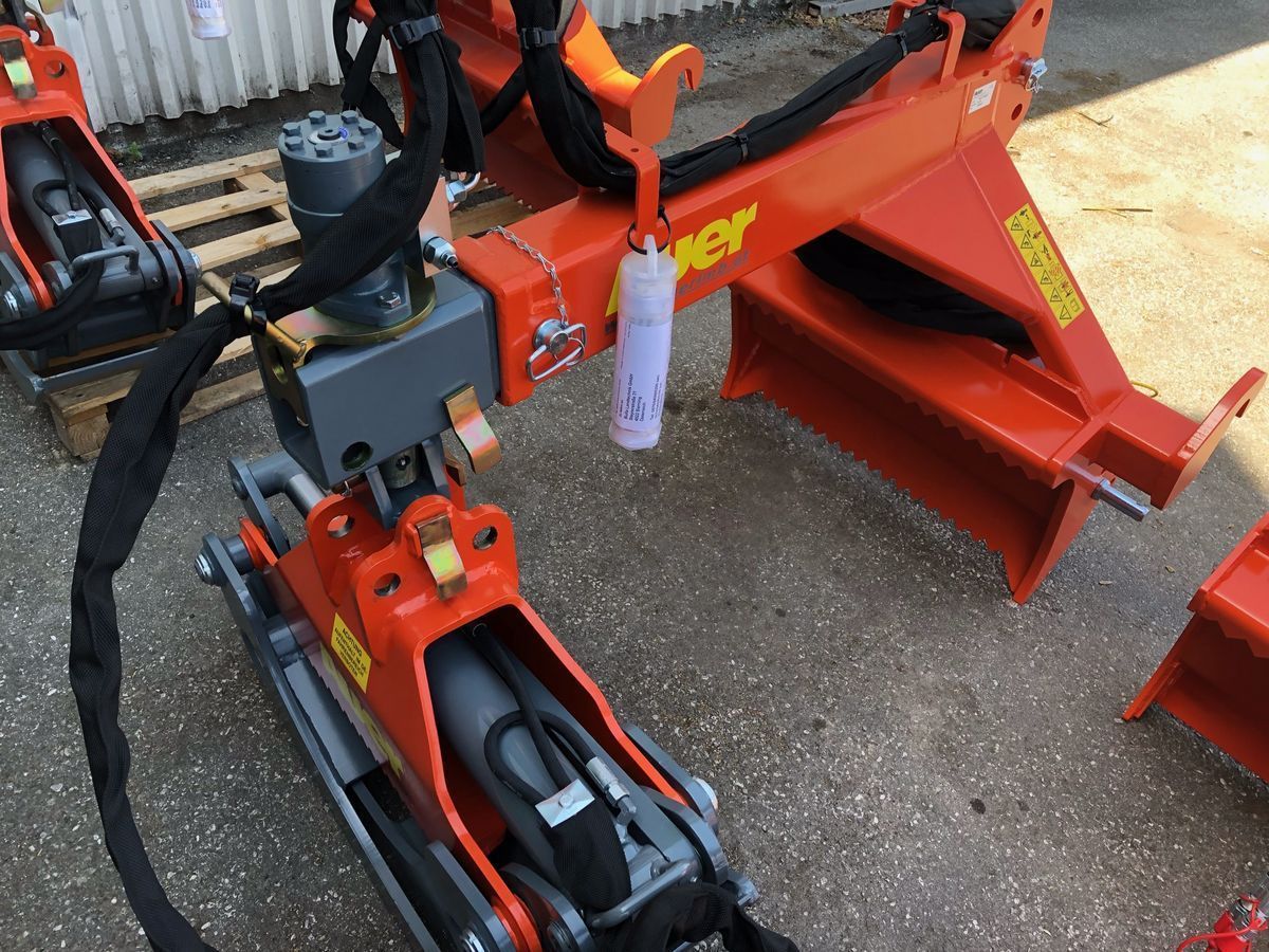 E-FARM: Auer 1700 eft mit drehmotor - Forstausrüstung - id HRUNBM1 - Baujahr: 2025 - Österreich