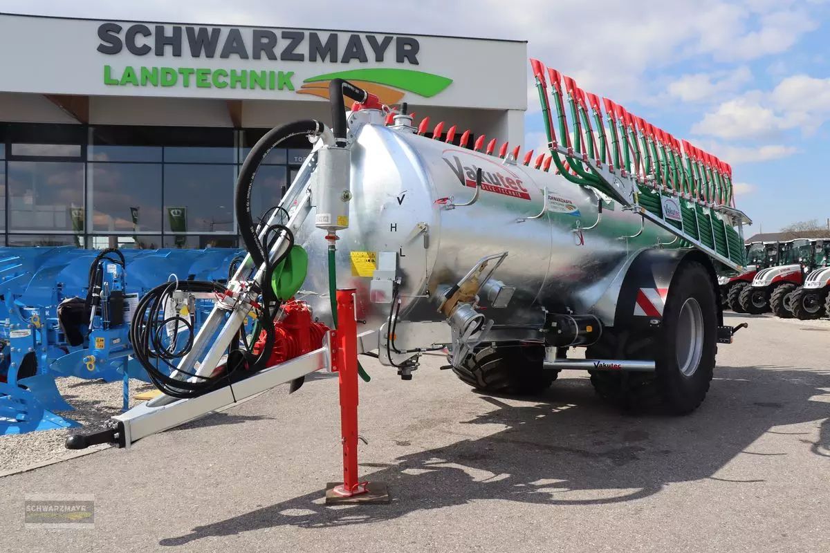E-FARM: Vakutec va 9500 + schleppschuhverteiler - Equipos de lodos otros - id BGRU8RJ - Año: 2024 - Austria