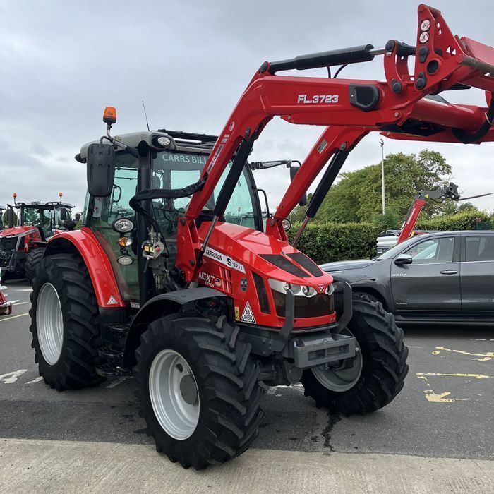 E-FARM: Massey Ferguson 5711 - Traktor - id N5HXM9P - 58.006 € - Baujahr: 2020 - Abgelesene Motorstunden: 2.600,Motorleistung (PS): 110,Vereinigtes Königreich
