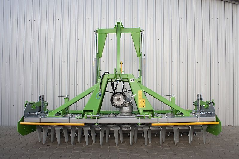 E-FARM: Bomet kreiselegge / power harrow / herse rotative / erpice rotante / роторная борона / brona wirnikowa 3 m - Brona karuzelowa - id KMZVCF1 - 11 267 € - Rok produkcji: 2024 - Polska