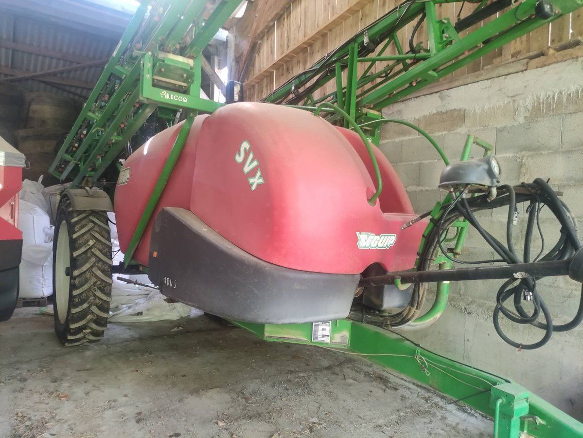 E-FARM: Seguip svx 400 s - Pulvérisateur - id BADF4PP - 15 000 € - Année: 2010 - France