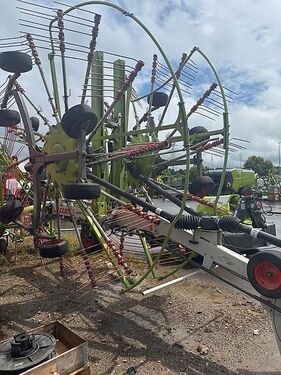 E-FARM: Claas Liner 2900 - Faneuse - id GJFN1FP - 16 000 € - Année: 2013 - Allemagne
