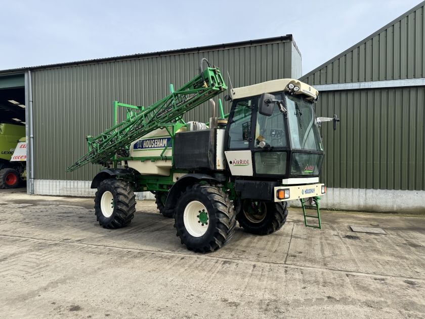 E-FARM: househam air ride 3000l self propelled sprayer - Opryskiwacz - id ZUIEBA3 - 23 642 € - Rok produkcji: 2006 - Motogodziny: 9047,Zjednoczone Królestwo