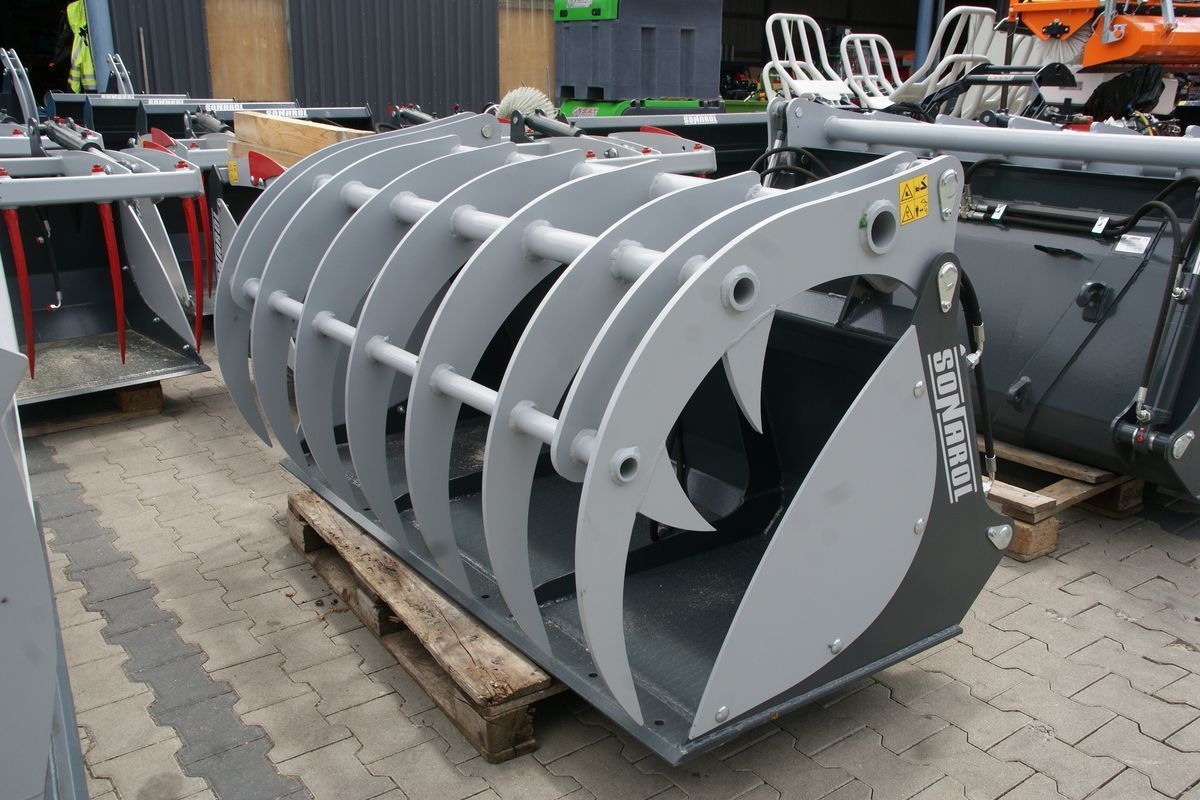 E-FARM: sonarol anbaugeräte-frontlader-hoflader-radlader-tele - Anbaugerät - id FEFEE4W - Österreich