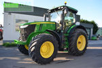 John Deere 7310 R tractor 106.000 €