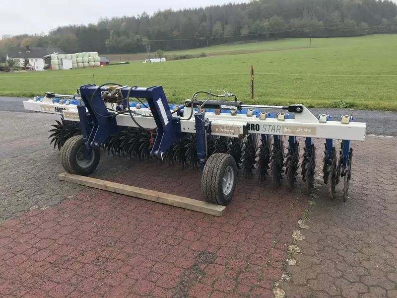 E-FARM: sonstige frobo start 4,40m ab/ wie agrokraft - Mechanical weed control - id GZZWXQ2 - €9,800 - Year of construction: 2016 - Germany