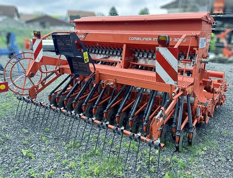 Kuhn Integra 3003-20 SD drill €18,485