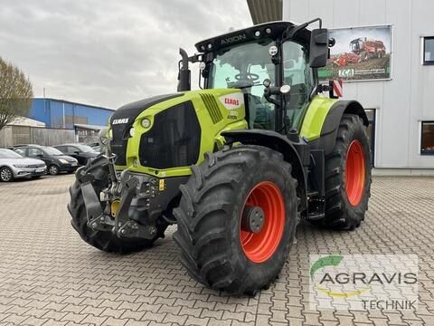 Claas Axion 870 CMATIC Tractor