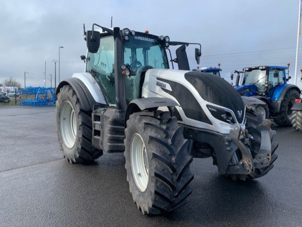 Valtra T214A Traktor 90.000 €