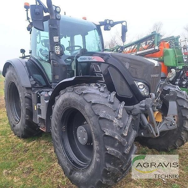 Fendt 724 Vario Tractor €106,900