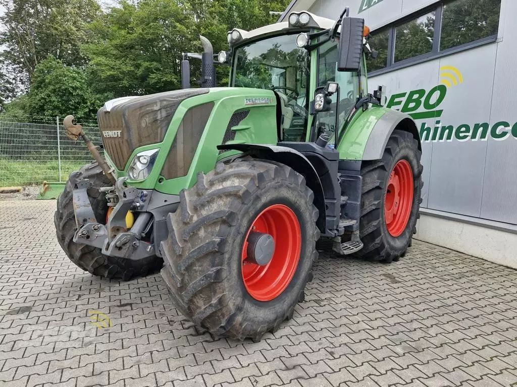 Fendt 826 Vario ProfiPlus Traktor 106.000 €