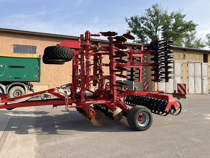E-FARM: HORSCH joker 6 rt *sehr wenig benutzt* - Tallerkenharver og skiveharve - id LARRAZN - 37.000 € - Produktionsår: 2017 - Tyskland