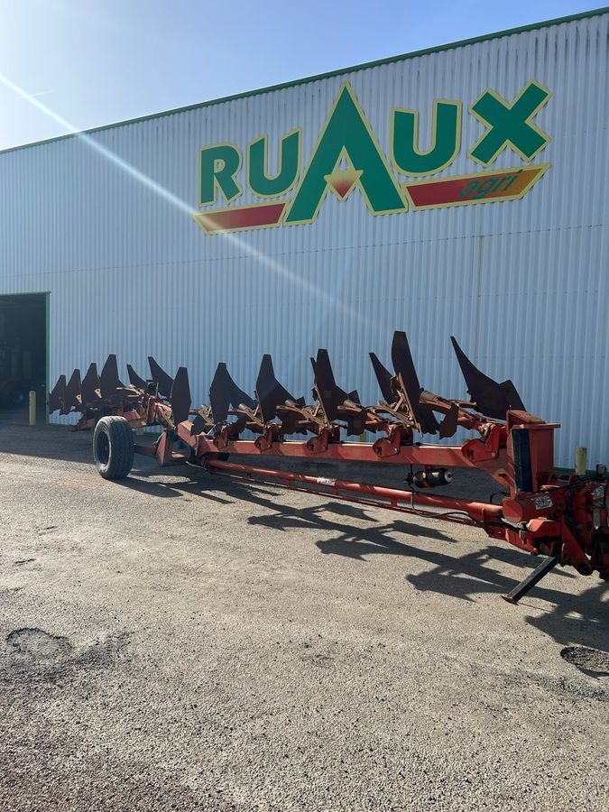 GREGOIRE BESSON sper y9 Charrue 8 500 €