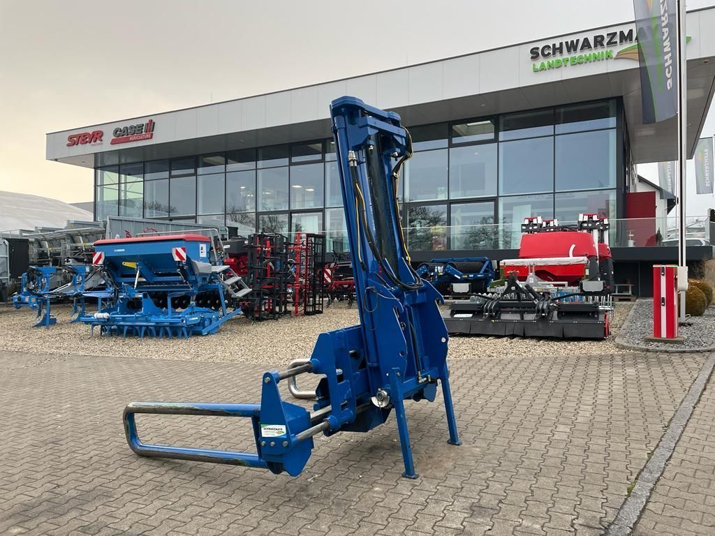 E-FARM: hubgerüst rundballen und quaderballen - Outil - id VWLY46L - 3 096 € - Année: 2005 - Autriche