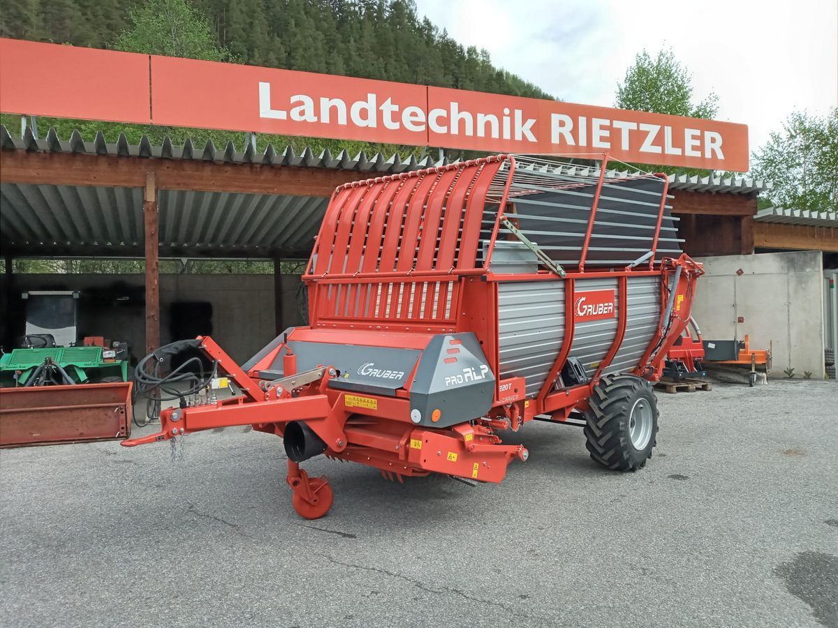 Gruber ladewagen pro alp 220t Wózek paszowy 33 334 €